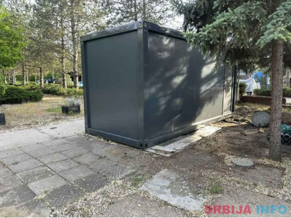 AKCIJA - Prodaja KONTEJNERA 6m&times;2,4m 