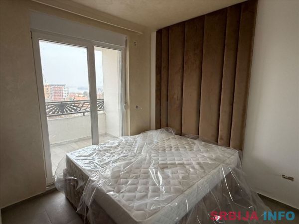 LUX stan sa pogledom na Dunav-Novi Banovci