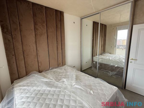 LUX stan sa pogledom na Dunav-Novi Banovci