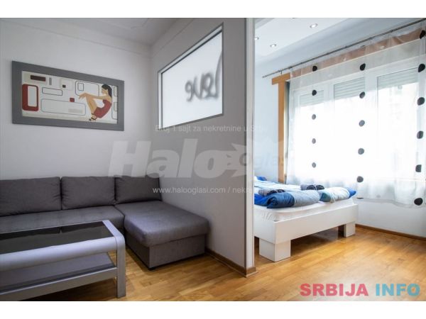 Lux stan 40 m2 Obilićev Venac Beograd 