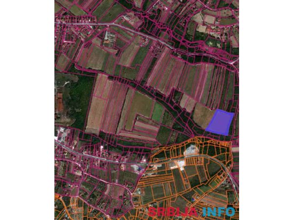 Na prodaju njiva u Topoli/Oplenac 1,5h I &scaron;uma 