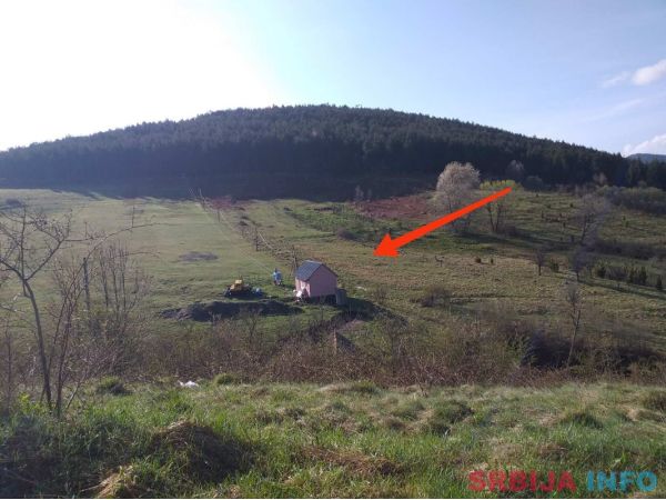 Prodajem plac na Goču 16ari