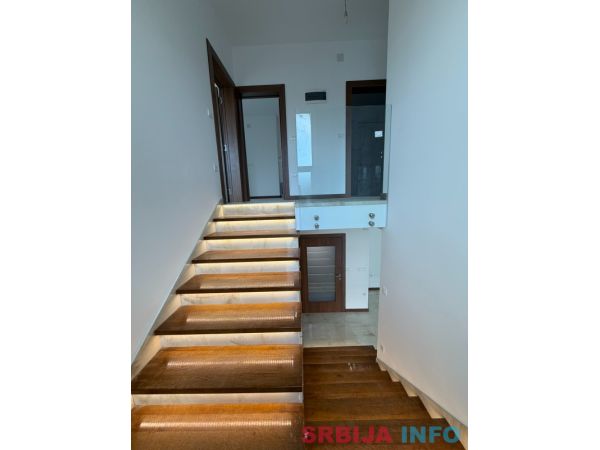 Na prodaju kuća, Bačka Palanka