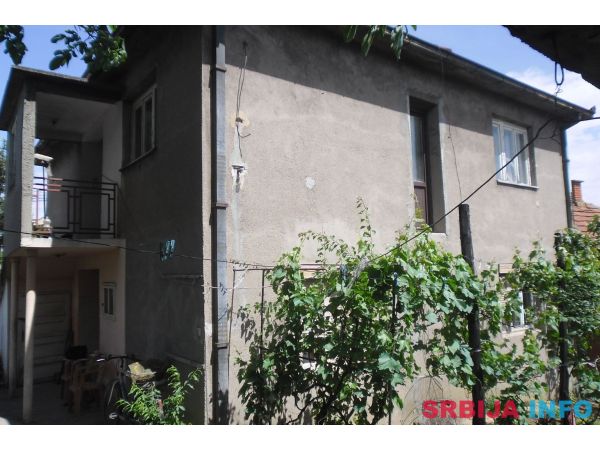 Kuća 180 m2 Carina Smederevo 