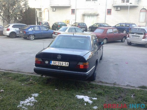 PRODAJEM MERCEDES W124