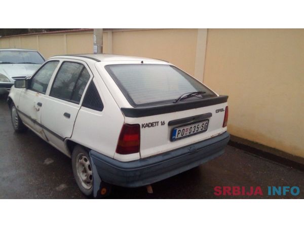 Opel kadet