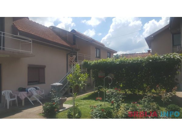 Prodajem kuću u centru Požarevca 860m2
