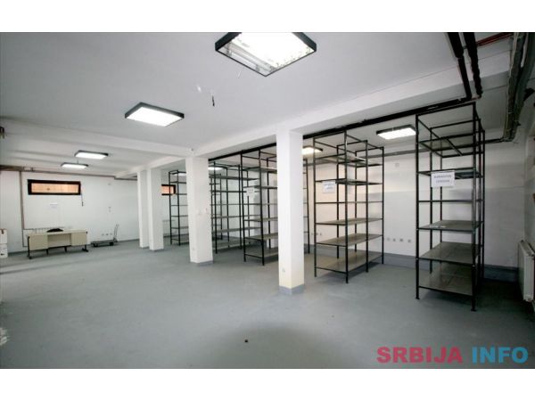 Magacin za izdavanje 140m2-Kaludjerica
