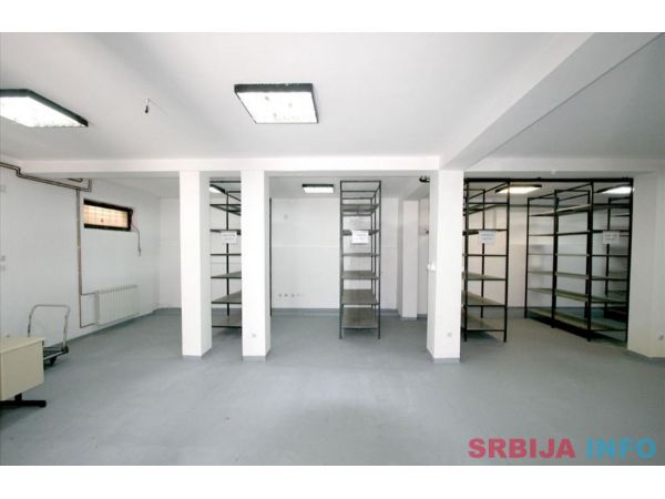 Magacin za izdavanje 140m2-Kaludjerica