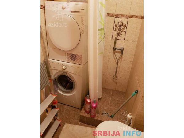 Troiposoban stan Novi Sad-Novo Naselje