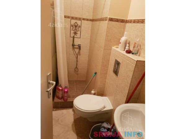 Troiposoban stan Novi Sad-Novo Naselje