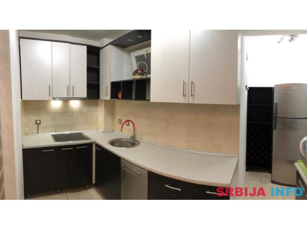 LUX 3.0,Suboticka, uknjizen, garaza, vlasnik
