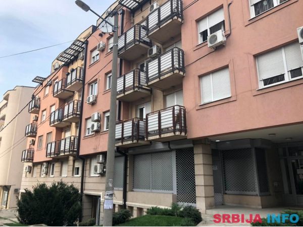 LUX 3.0,Suboticka, uknjizen, garaza, vlasnik