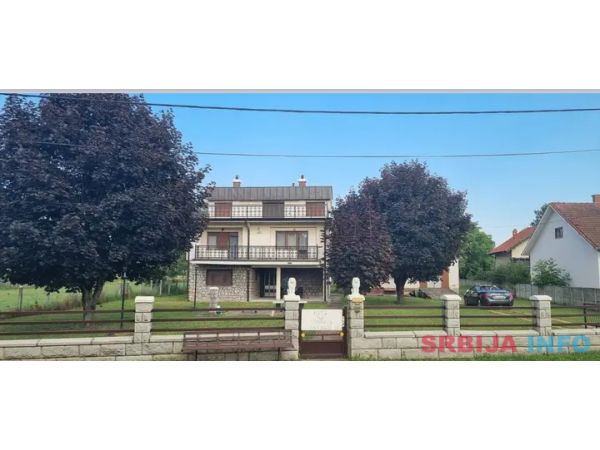 Kuća 290 m2 Cerovac Smederevska Palanka 