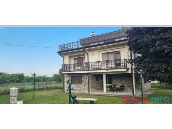 Kuća 290 m2 Cerovac Smederevska Palanka 