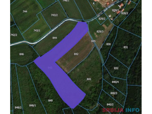 Gradjevinsko zemljište 12700 M2 Guberevci Sopot 