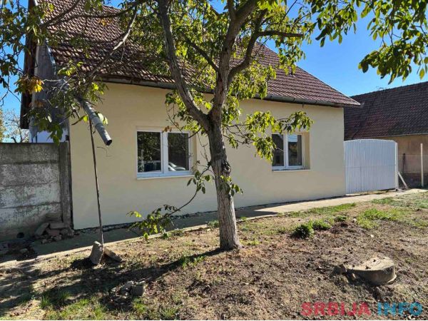 Prodaje se kuca u Novom Knezevcu