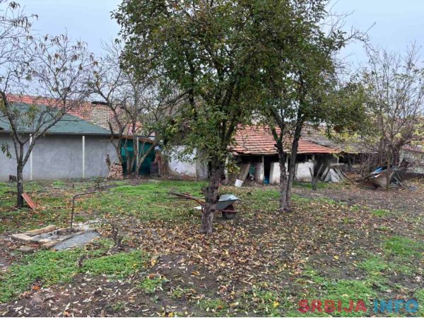 Prodaje se kuca u Novom Knezevcu