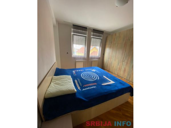 Izdaje se stan - Prvomajska, Zemun - 600 e na I spratu