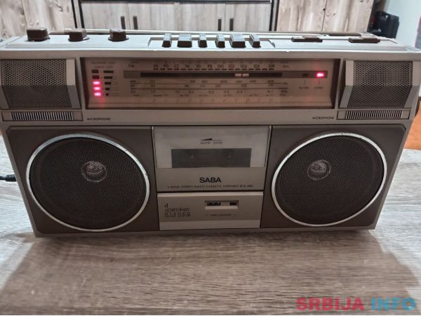 Radio kasetofon SABA RCR 480