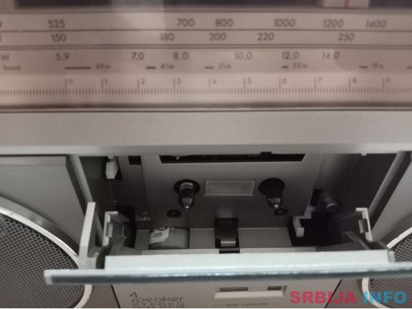 Radio kasetofon SABA RCR 480