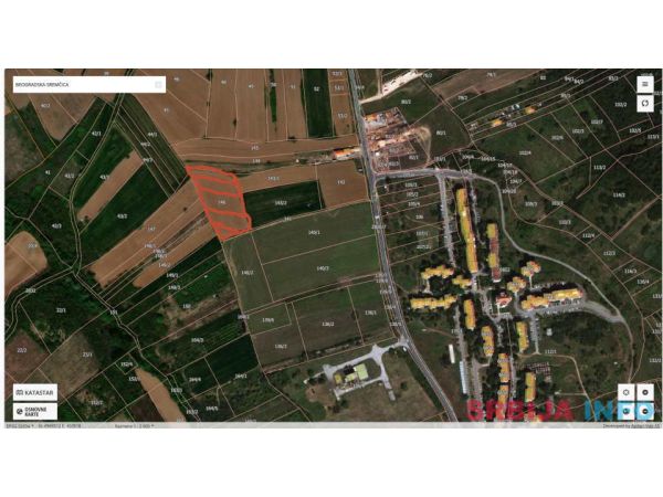 Na prodaju njiva na ulazu u Sremčicu sa desne strane 