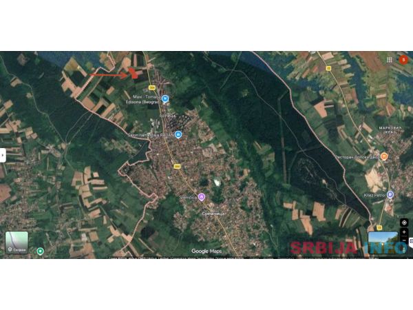 Na prodaju njiva na ulazu u Sremčicu sa desne strane 