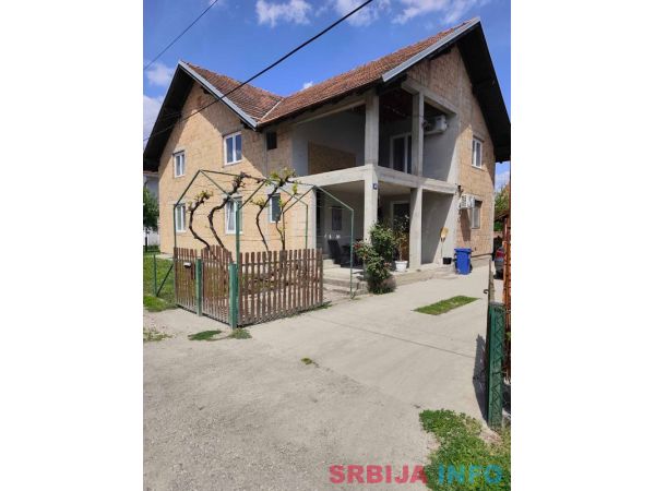 Kuca na prodaju 280m2 Sajlovo-Novi Sad