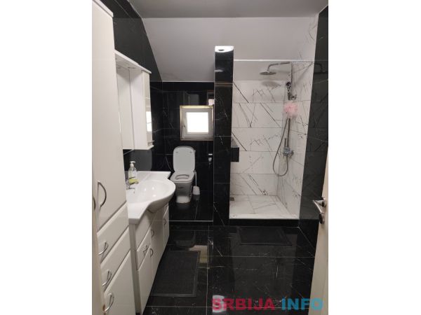 Kuca na prodaju 280m2 Sajlovo-Novi Sad