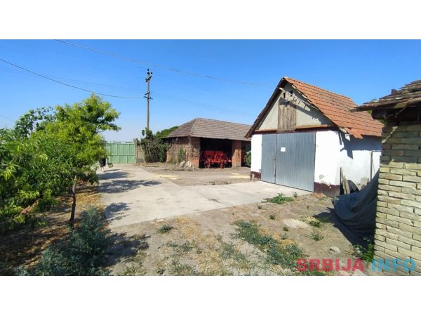 Kuća, Majdan (Novi Kneževac), 110 m2