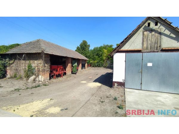 Kuća, Majdan (Novi Kneževac), 110 m2