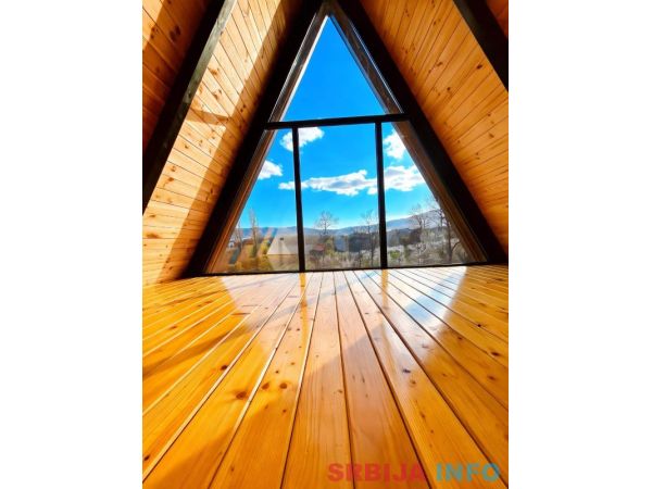 Na prodaju Luxury Villas&Poll, Aranđelovac