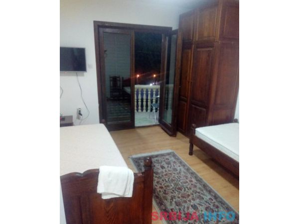 Prodajemo tri apartmana u Prolom Banji
