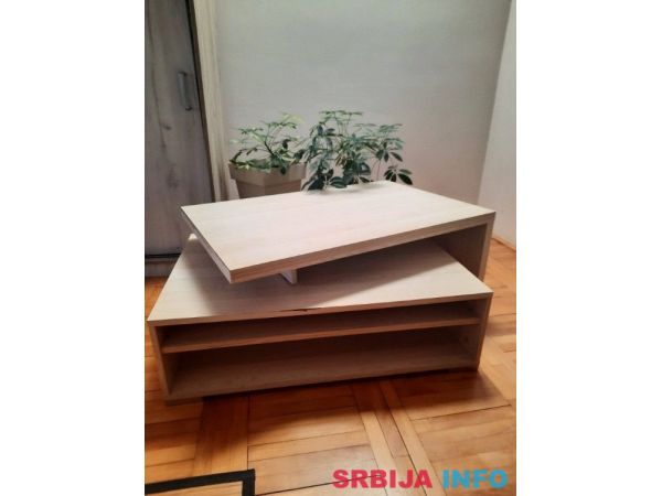 Klub sto za dnevni boravak 35 eur