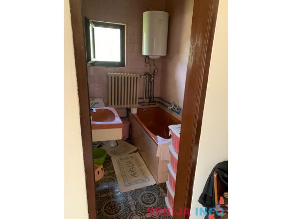 Prodajem kucu u Stepojevcu