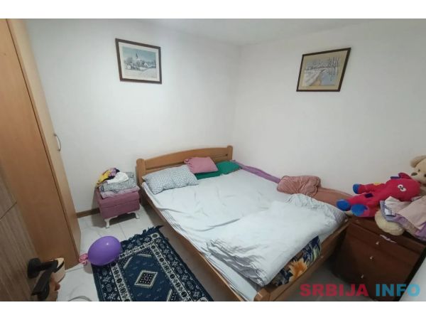 Na prodaju stambeno-poslovni objekat (kuca, hala)-Paragovo