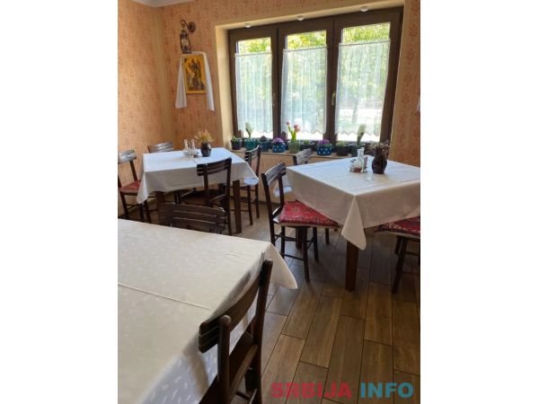 Prodaja restorana+sala za proslave+privatni parking