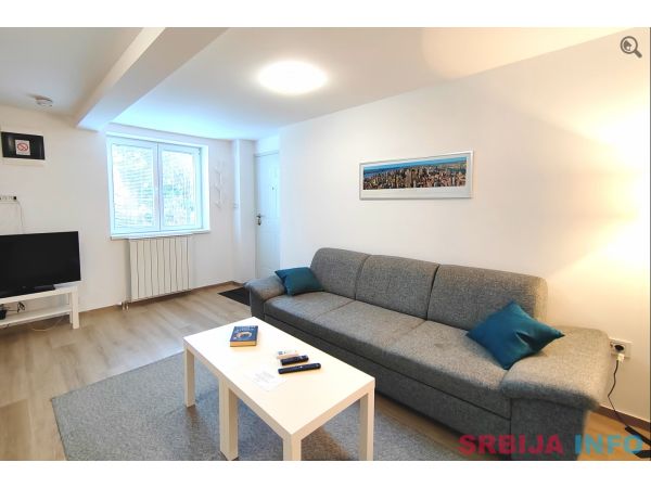 Trosoban Apartman Magenta Garden Beograd Zvezdara
