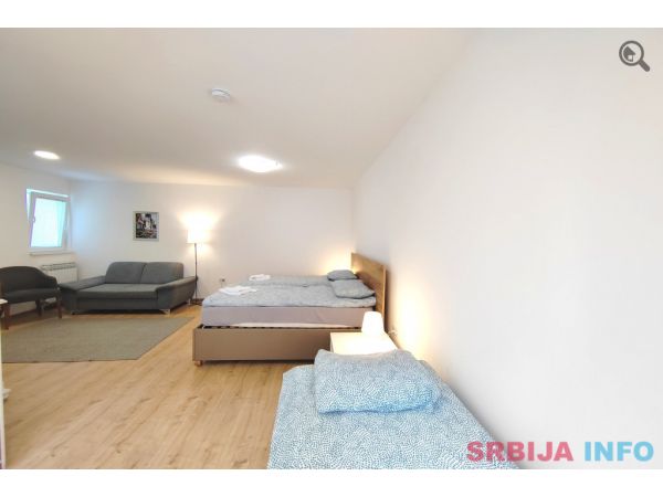 Trosoban Apartman Magenta Garden Beograd Zvezdara