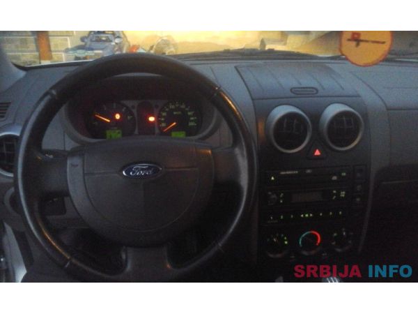 Ford Fusion 1.4 tdci prelep/klima 2350e