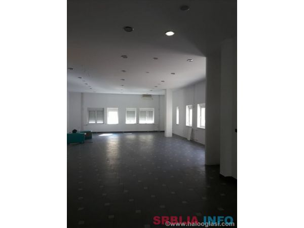Izdajem lokal Hram Svetog Save