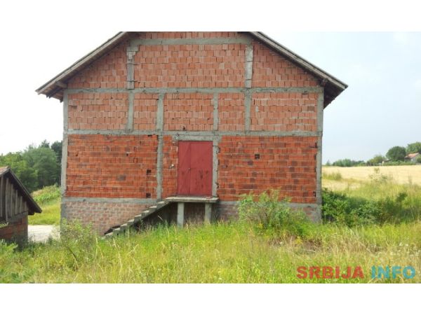 Stambeno-poslovni objekat Cortanovci