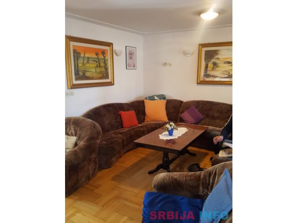 Kuca 300m2 na prodaju, Beograd-Avala