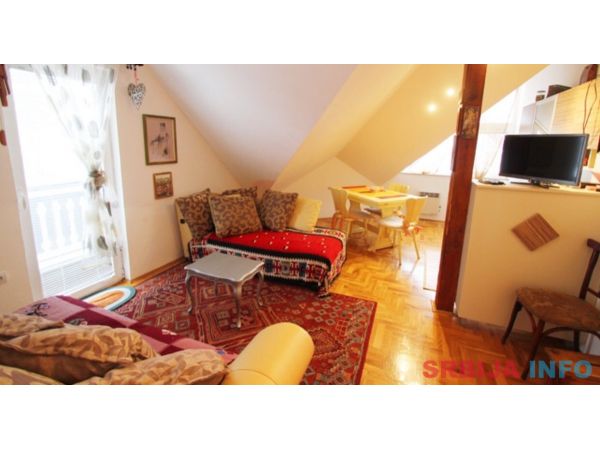 Na prodaju apartman na Zlatiboru