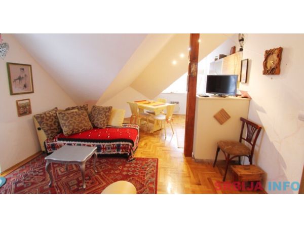 Na prodaju apartman na Zlatiboru