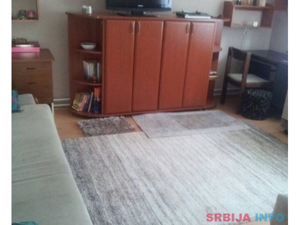 Kuca na prodaju u centru Mladenovca