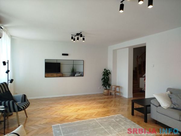 Centar, četvorosoban lux de lux 1200&euro;