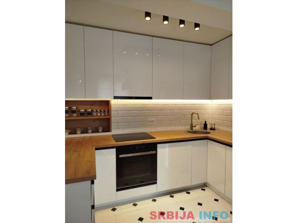 Centar, četvorosoban lux de lux 1200&euro;