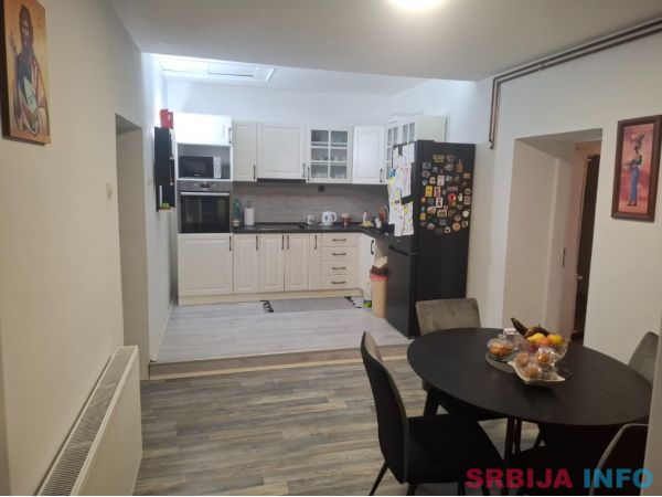 Na prodaju kuca u Novom Beceju