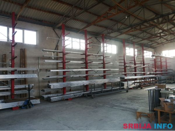 Prodajem / izdajem poslovni objekat sa halom ul. Vinogradska